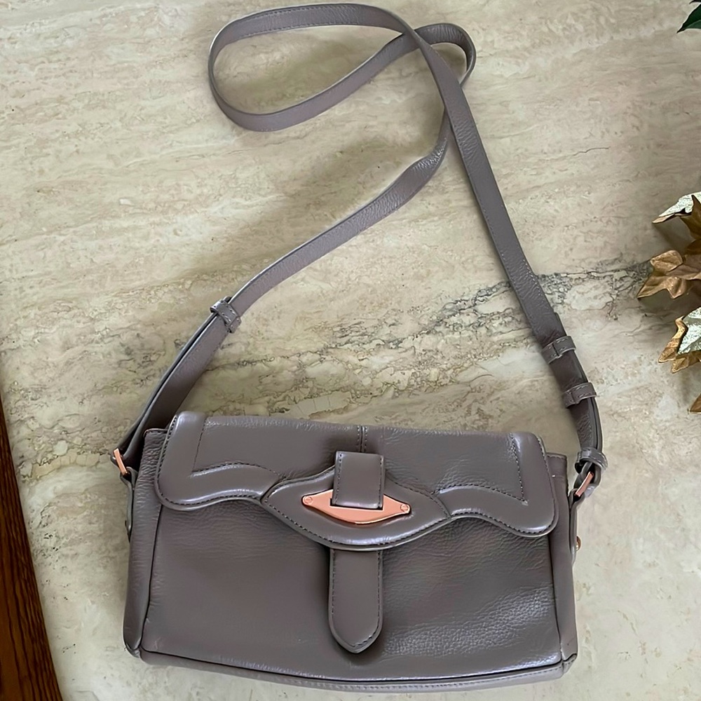 Women’s dove grey leather crossbody purse with rose gold hardware